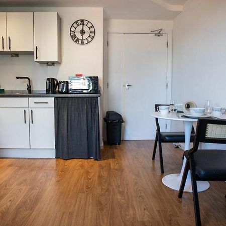 Modern 2-Bed Apartment In Leeds City Centre Exteriér fotografie