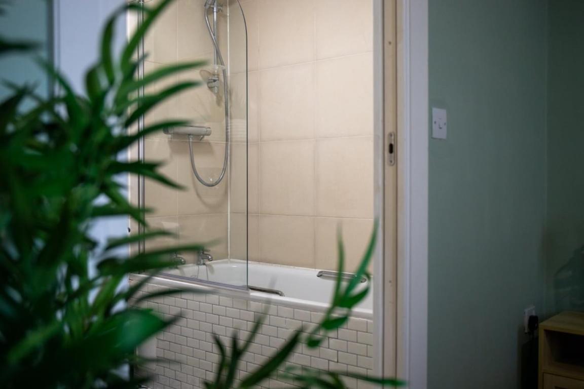 Modern 2-Bed Apartment In Leeds City Centre Exteriér fotografie