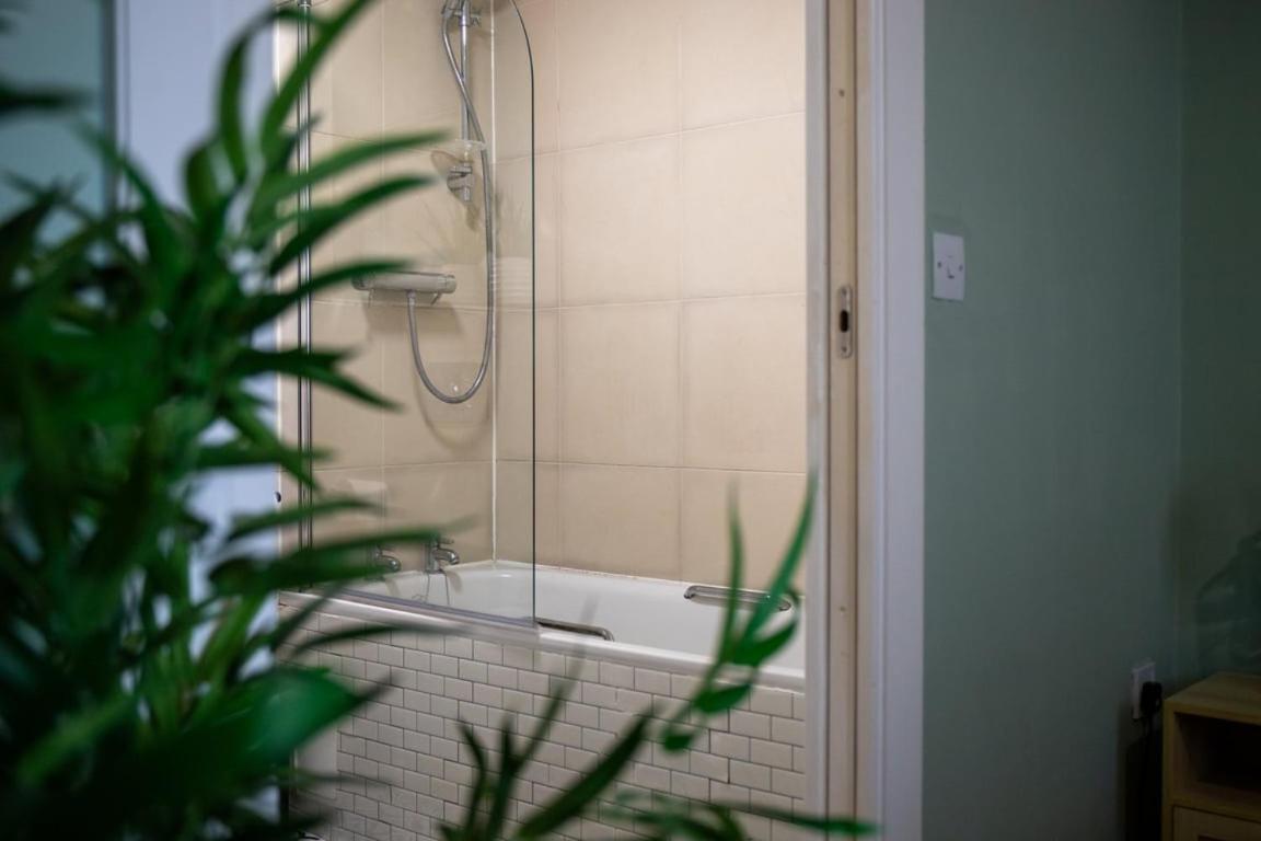 Modern 2-Bed Apartment In Leeds City Centre Exteriér fotografie